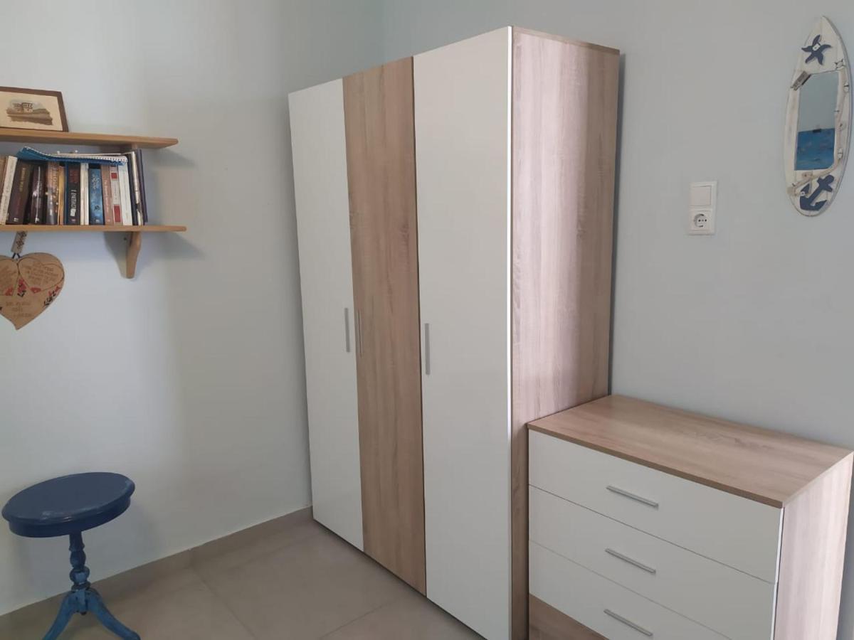 Family House By The Beach Потос Экстерьер фото